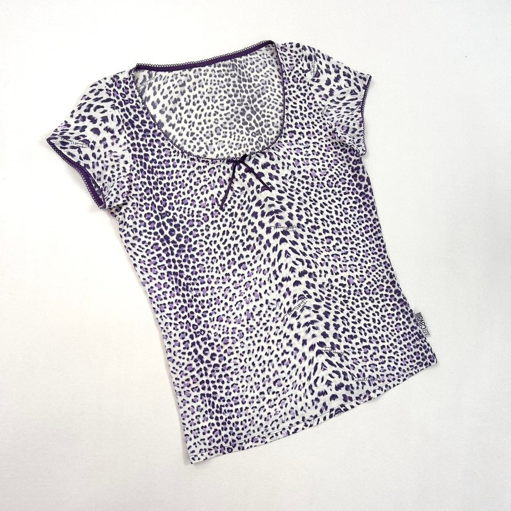 y2k Cavalli white short sleeve top with purple leopard print